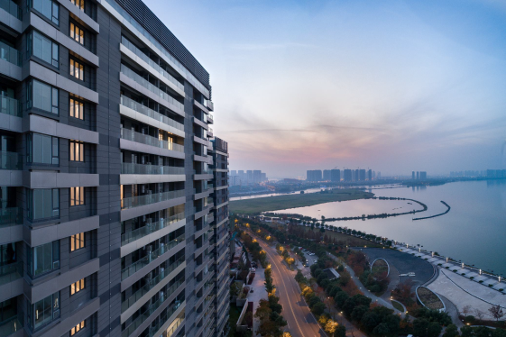 鉑悅犀湖（中國(guó)土木工程詹天佑獎(jiǎng)優(yōu)秀住宅小區(qū)金獎(jiǎng)，全國(guó)用戶(hù)滿(mǎn)意工程）